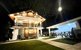 The Farmhouse Villa Beach Resort